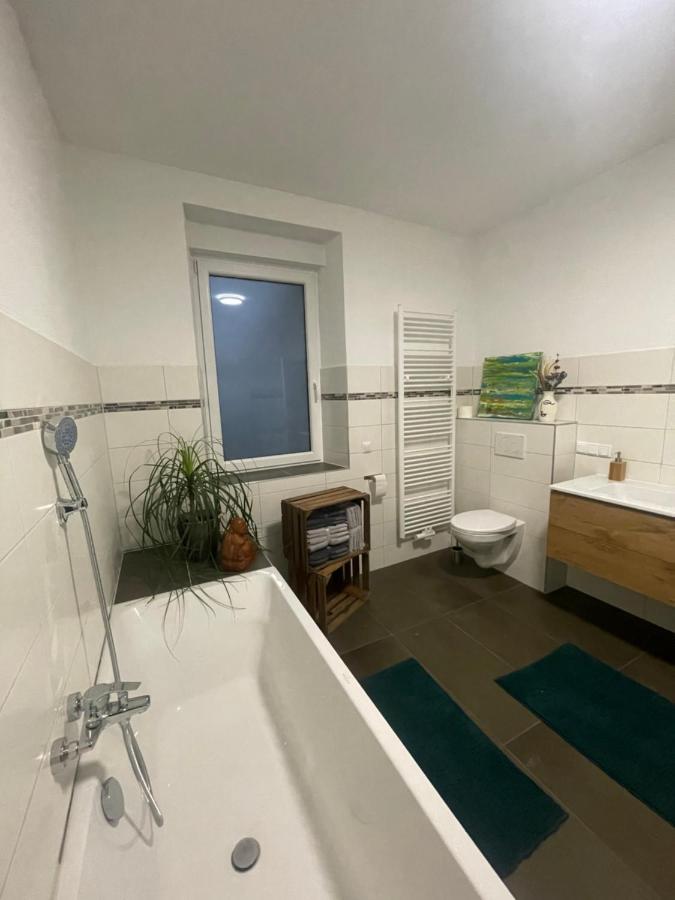Mayen, Baeckerstr, Privatzimmer Nr1, Innenstadt, Naehe Nuerburgring & Burg Eltz, Gemeinschaftsbad Esterno foto