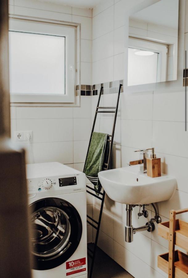 Mayen, Baeckerstr, Privatzimmer Nr1, Innenstadt, Naehe Nuerburgring & Burg Eltz, Gemeinschaftsbad Esterno foto