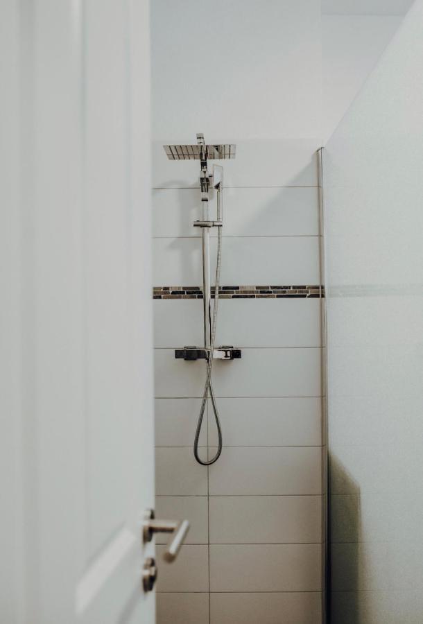 Mayen, Baeckerstr, Privatzimmer Nr1, Innenstadt, Naehe Nuerburgring & Burg Eltz, Gemeinschaftsbad Esterno foto